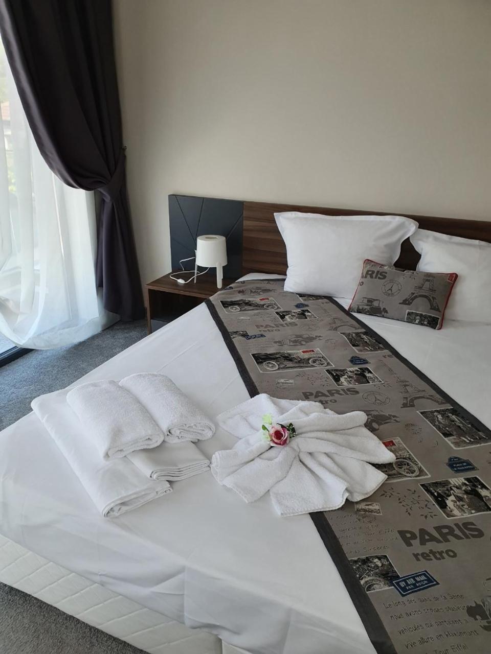 Family Hotel Novel City Burgas Quarto foto