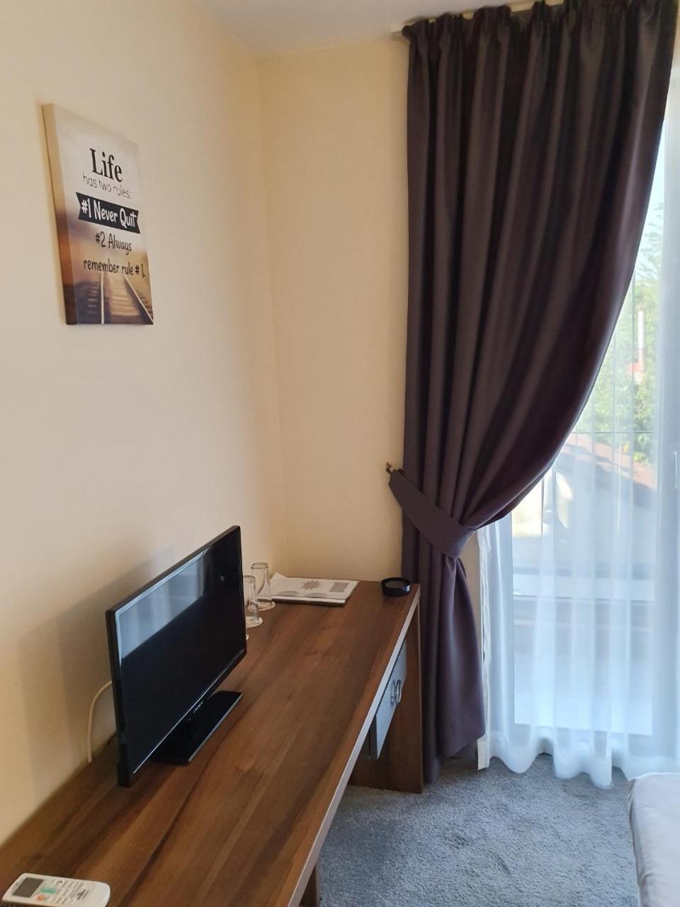 Family Hotel Novel City Burgas Quarto foto